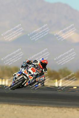 media/Dec-07-2024-CVMA (Sat) [[21c5f1ef85]]/Race 12-Supersport Middleweight/